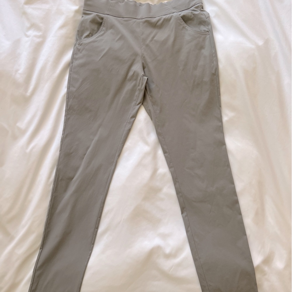 Medium women’s Columbia Omni shield pants